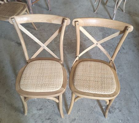 Σύγχρονο στυλ Νιτρολάκερ Φινίρισμα Σκληρό ξύλο Εναρμόσιμη καρέκλα τραπεζαρίας για εστιατόριο και γάμο