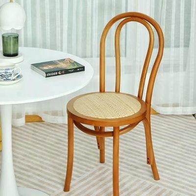Σκληρό ξύλο Retro Curved Backrest Ρατάνια Καρέκλα τραπεζαρίας Καρέκλα σε μαύρο / λευκό / καρύδι / ανοιχτό χρώμα καρύδι για έπιπλα στο σπίτι