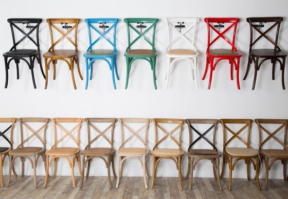 Μεταλλικές καρέκλες από στερεό ξύλο με φινίρισμα από νιτρολάκκα και μοντέρνο σχεδιασμό W50*D44*H89CM