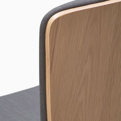 Σύγχρονη καφέ ξύλινη ξενοδοχειακή τραπεζική καρέκλα για άνετη και χαλαρωτική τραπεζαρία