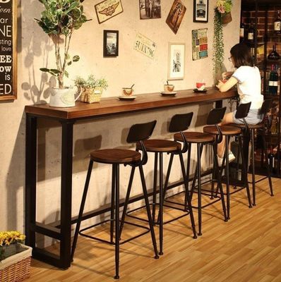 Εστιατόριο Μπαρ Ραστικό μεταλλικό πλαίσιο τραπεζάκια τραπεζάκια ψηλά ορθογώνια ξύλινα κουζίνα τραπέζι μπαρ σκαμπό