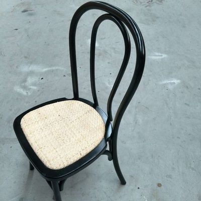 Εναρμονισμένη ξύλινη καρέκλα με όριο βάρους 100KG Σύγχρονα έπιπλα Εστιατόριο φυσικές καρέκλες τραπεζαρίας από ράταν