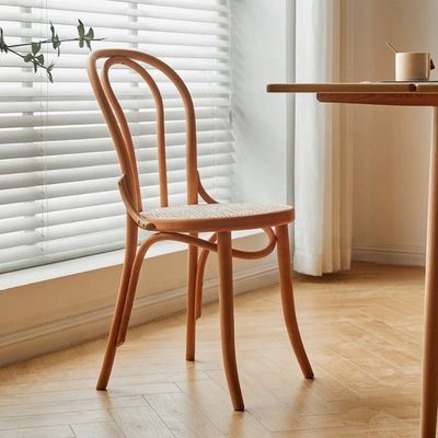 Προσαρμοσμένο μέγεθος Bentwood Stackable καρέκλες τραπεζαρίας στα μέσα του αιώνα γαλλικό στυλ Thonet για εστιατόρια