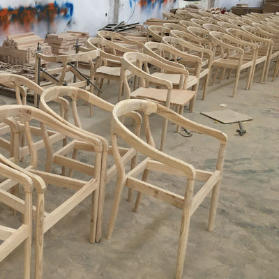 Βόρειο ξύλο Στρατηγική τραπέζι μοντέρνο σχεδιασμό Στυλ W50*D52*H80 cm Στρατηγικό ξύλο για γάμους και τραπέζια