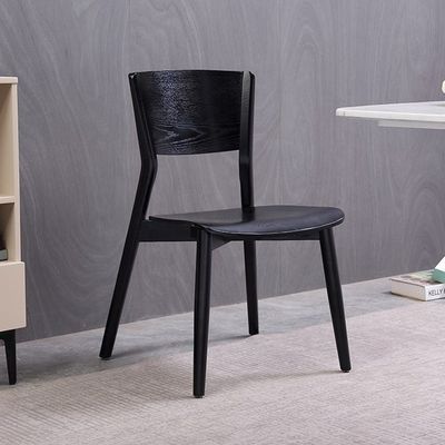 Σύγχρονη πολυτελή καρέκλα τραπεζαρίας οικιακής χρήσης / ξενοδοχείου με στοιβάσιμο σχεδιασμό και υλικό στερεού ξύλου