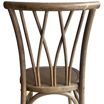 Αρχαία γαμήλια εκδήλωση Vintage X Cross Back Stackable ξύλινη καρέκλα με κάθισμα αφρού ράταν