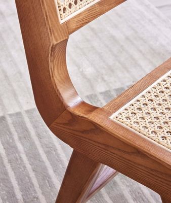 Σύγχρονη Σχεδιαστική Καρέκλα Τροφίμων Πρακτικά έπιπλα από ράταν για την τραπεζαρία σας