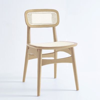 Σύγχρονη σχεδίαση Σκανδιναβική πρακτική καρέκλα από στερεό ξύλο Καρέκλα για φαγητό από ράταν για εστιατόριο