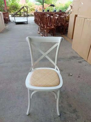 Βόρειο στυλ Εναρμόσιμη ξύλινη καρέκλα με πλάτη από ράταν με προσαρμοσμένο μέγεθος W42CM*D44CM*H87CM