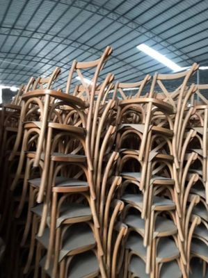 Βόρειο στυλ Εναρμόσιμη ξύλινη καρέκλα με πλάτη από ράταν με προσαρμοσμένο μέγεθος W42CM*D44CM*H87CM