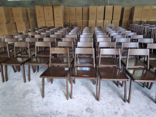 Καρέκλες τραπεζαρίας από στερεό ξύλο σε κλασικό στυλ για έπιπλα εστιατορίων