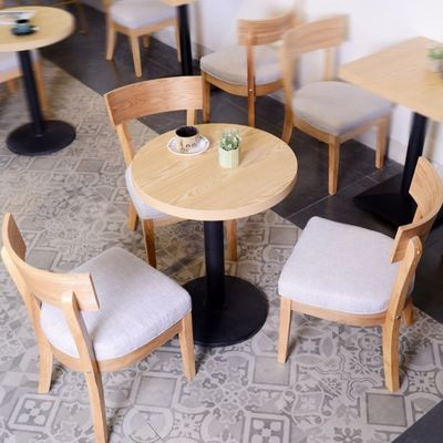 Σκληρό ξύλο Στρογγυλό τραπέζι και καρέκλες για γάλα Τσάι Negotiation Coffee Western Restaurant Fast Food Snack Bar