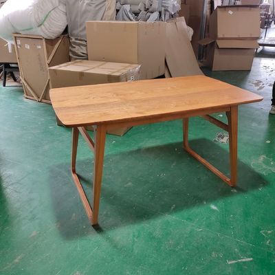 Οικιακά έπιπλα Εγγυημένο ορθογώνιο ξύλινο τραπέζι για διακόσμηση τραπεζαρίας