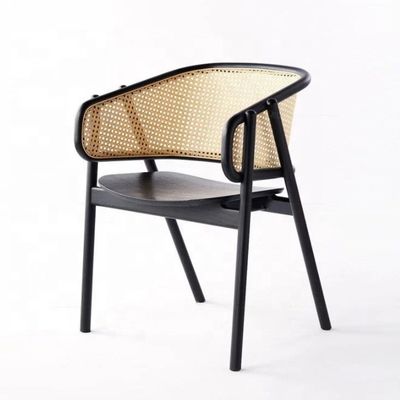 Σχολή Βόρειος ξύλινος καλαμποκιού Wicker Ρατάνια πίσω τραπεζαρία Καρέκλα καθιστικού Σώμα διαμονής Μαύρο Ρατάνια τραπεζαρία χαλαρώστε καρέκλα καλαμποκιού