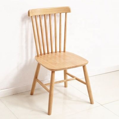 400 κιλά βαρύτητα Καρέκλα Windsor κατασκευασμένη από στερεό ξύλο βουκιού για κομψή και ανθεκτική εμπειρία τραπεζαρίας