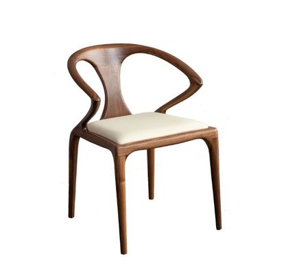 Καρέκλα τραπεζαρίας για υπνοδωμάτιο από σκανδιναβικό στερεό ξύλο με στήριγμα βραχίονων μοντέρνο σχεδιασμό