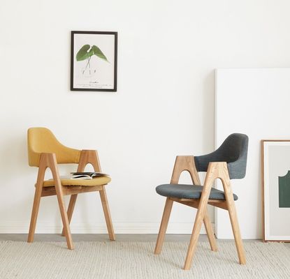 Έπιπλα σαλόνι μοντέρνα στερεό ξύλο τραπεζαρία καρέκλα με ύφασμα μαξιλάρι και προσαρμοσμένο σχεδιασμό