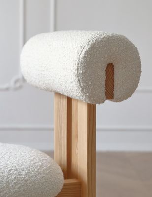 Βιντέιζ τραπεζική καρέκλα από στερεό ξύλο με λακαρισμένο φινίρισμα και αφαιρούμενο μαξιλάρι σφουγγαριού