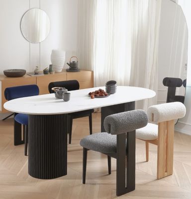 Βιντέιζ τραπεζική καρέκλα από στερεό ξύλο με λακαρισμένο φινίρισμα και αφαιρούμενο μαξιλάρι σφουγγαριού