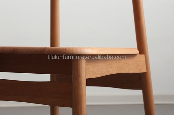 Στέλη τραπεζαρίας από στερεό ξύλο με μοντέρνο στυλ σχεδιασμού για έπιπλα τραπεζαρίας στο Καφέ Εστιατόριο στο και Nordic Simple Design