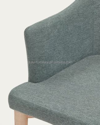 Σκληρό ξύλινο πόδι καθιστική καρέκλα αναψυχής μοναδικό σχεδιασμό οπίσθιας στήριξης ύφασμα τραπεζική καρέκλα για σύγχρονα έπιπλα τραπεζαρίας