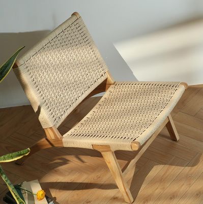 Μεμονωμένο καναπέ από στερεό ξύλο υφασμένο με σχοινί συνδυασμός στυλ και λειτουργίας για έπιπλα καθιστικού