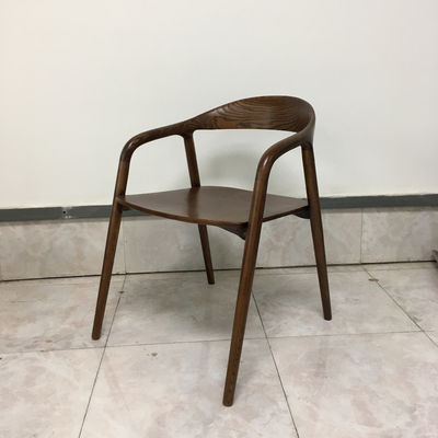 Σκανδιναβικό μοντέρνο ξύλο PU δέρμα τραπεζαρία ξύλινα έπιπλα σαλόνι με υποσκήνωση χεριών για προσαρμοσμένο χρώμα σε κτίριο γραφείων