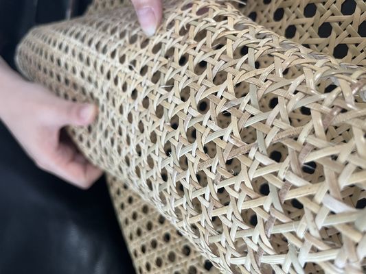 Σθεναρό και ευέλικτο στερεό ξύλο PU δερμάτινο ύφασμα φυσικό πλαστικό ράταν δείγμα με νιτρολάκκα φινίρισμα