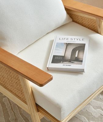 Σθεναρό και ευέλικτο στερεό ξύλο PU δερμάτινο ύφασμα φυσικό πλαστικό ράταν δείγμα με νιτρολάκκα φινίρισμα