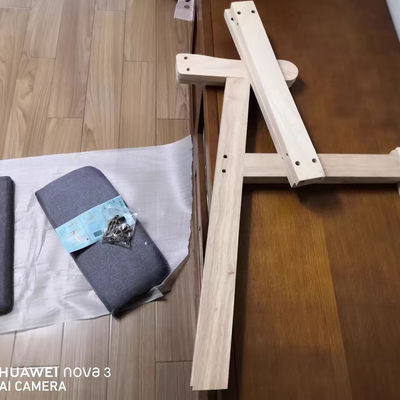 Σύγχρονες μαγνητικές καρέκλες από στερεό ξύλο από δέρμα PU για δείγμα τραπεζαρίας μέσα σε γενικά έπιπλα για το σπίτι