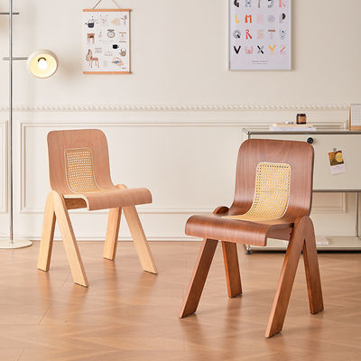 Ξενοδοχείο Εστιατόριο Σκανδιναβική ξύλινη καρέκλα με φινίρισμα νιτρολάκκα και καουτσούκ