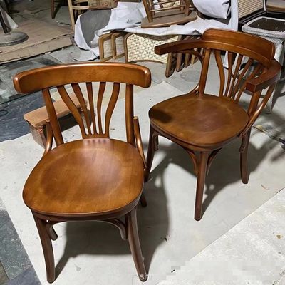 Σύγχρονη σχεδίαση ξύλινες καρέκλες με αναπαυτικό κλιβάκι και ταπετσαρία από PU δέρμα σε σκανδιναβικό ύφος