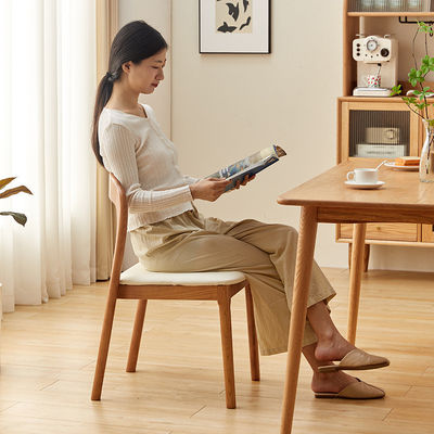 ΑΧΡΙΑ Πλατιστή σκανδιναβική στερεόξυλη τραπεζαρική καρέκλα για σύγχρονο εστιατόριο