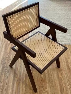 Καρέκλα τραπεζαρίας από φυσικό στερεό ξύλο με σύγχρονο εστιατόριο από ράταν σε μαύρο φινίρισμα