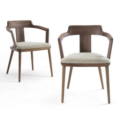 Καρέκλα τραπεζαρίας εσωτερικής καντίνας σε στερεό ξύλο με μαξιλάρι καθίσματος και πολυθρόνα μοντέρνου σχεδιασμού με χρώμα καρύδας