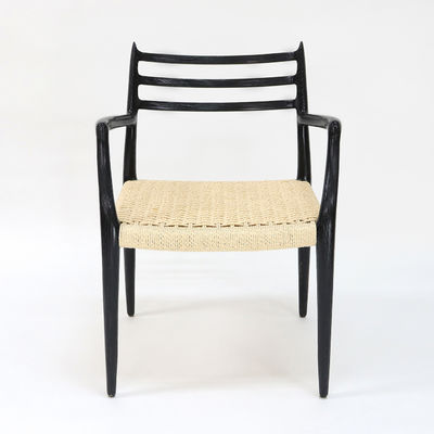 Σύγχρονη καρέκλα τραπεζαρίας χειροποίητο νιτρολάκκο φινίρισμα από στερεό ξύλο με στήριγμα βραχίονων σύγχρονο σχεδιασμό