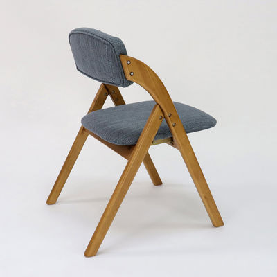 Προσαρμοσμένη ξύλινη καρέκλα με αναδιπλούμενο σχεδιασμό