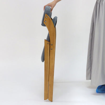 Προσαρμοσμένη ξύλινη καρέκλα με αναδιπλούμενο σχεδιασμό