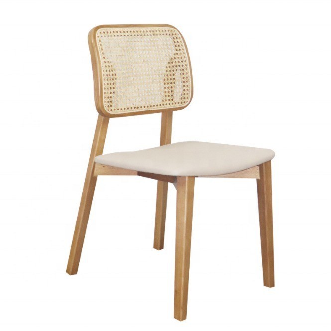 Δαπεζαρία από ξύλινο ράταν για μοντέρνα εσωτερικά